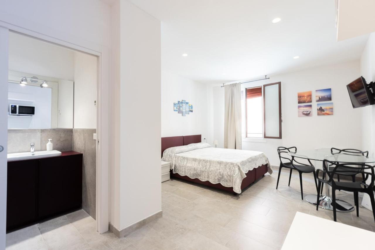 Goito 4, Bologna By Short Holidays Buitenkant foto