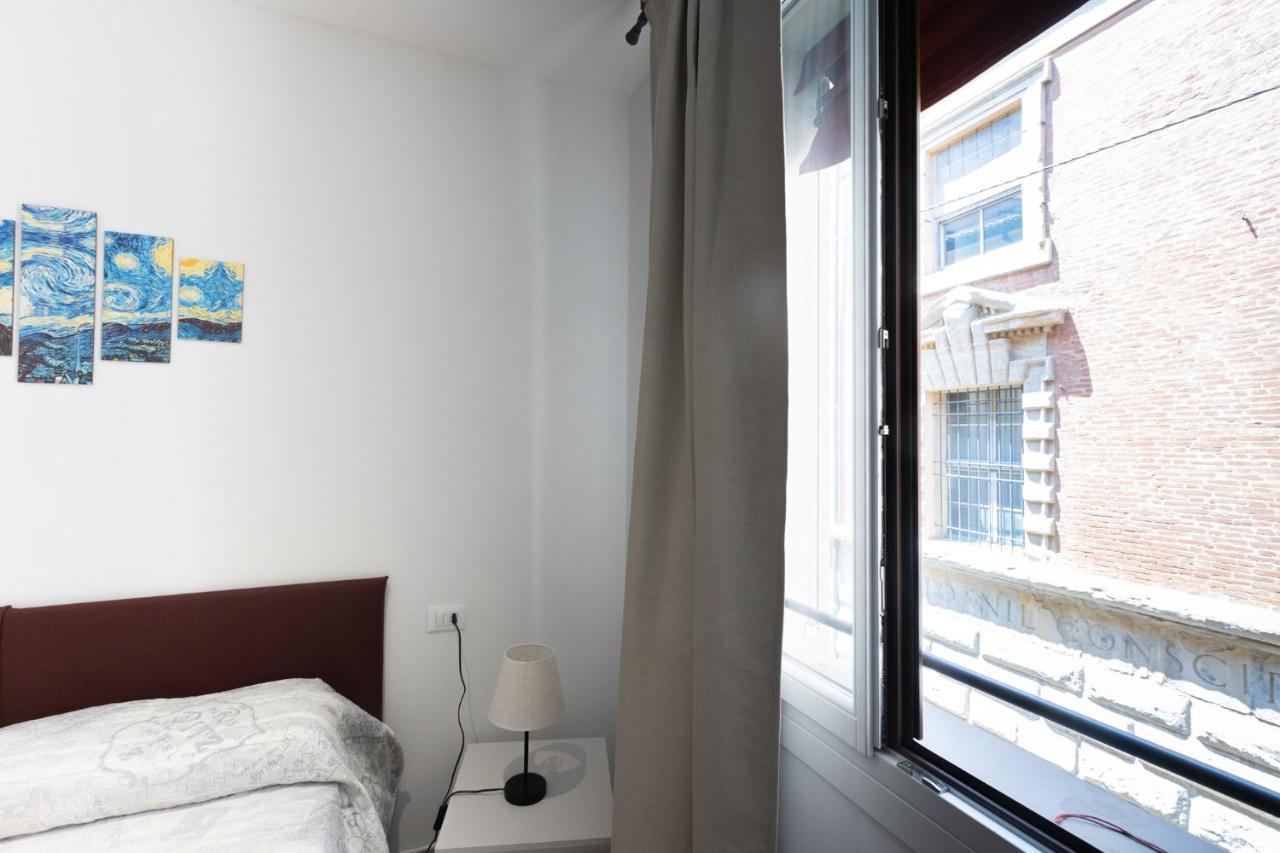 Goito 4, Bologna By Short Holidays Buitenkant foto
