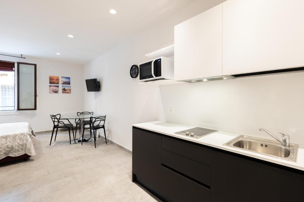 Goito 4, Bologna By Short Holidays Buitenkant foto