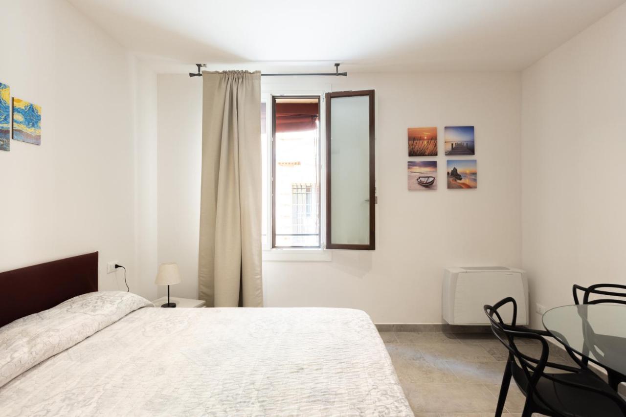 Goito 4, Bologna By Short Holidays Buitenkant foto