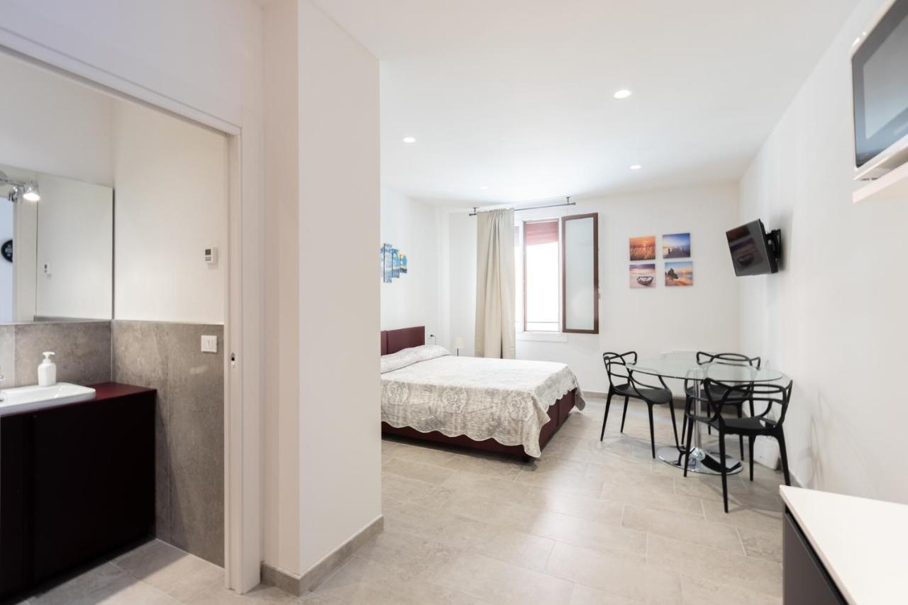 Goito 4, Bologna By Short Holidays Buitenkant foto